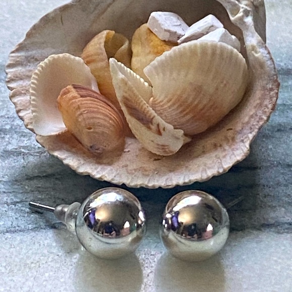 2 FOR $10 NWOT NEVER WORN HOLIDAY BLING METALLIC SILVER COLORED POST EARRINGS - Picture 1 of 5
